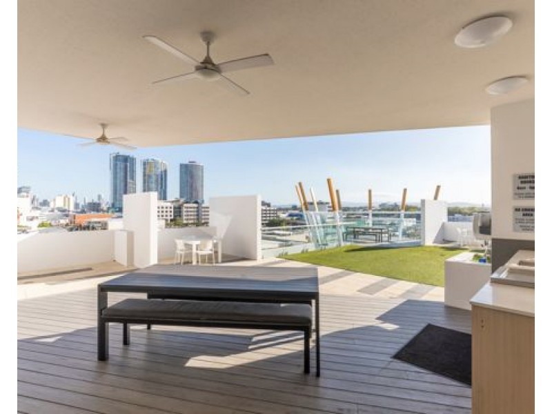unit 106 133 Scarborough Street, Southport QLD 4215