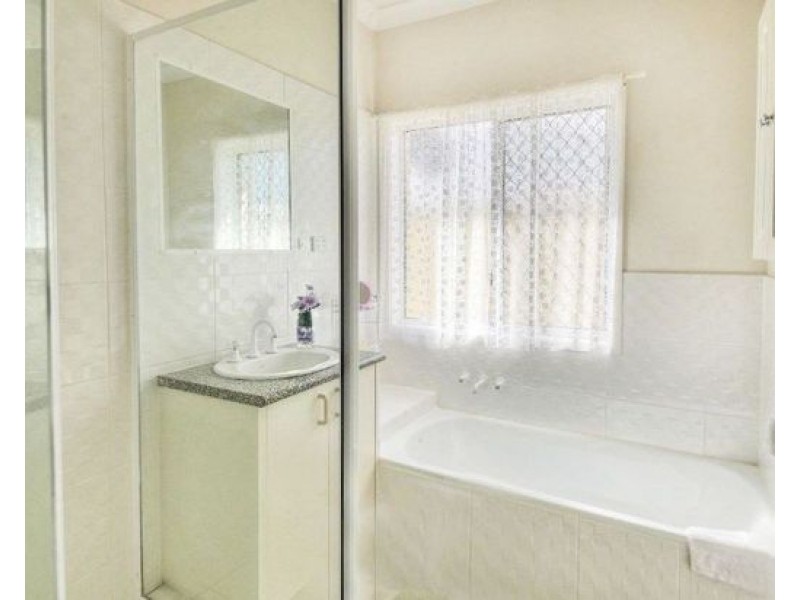 130 Morden road, Sunnybank Hills QLD 4109