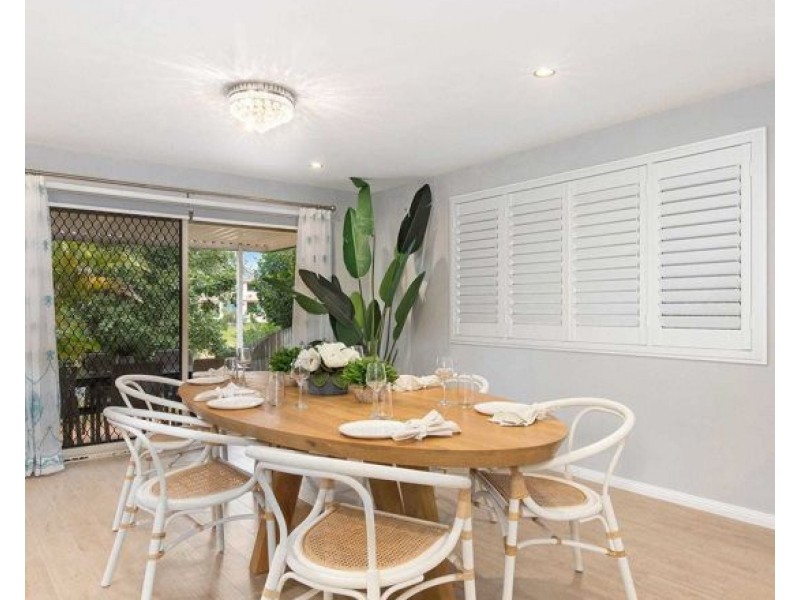 3 Reef Court, Mermaid Waters QLD 4218