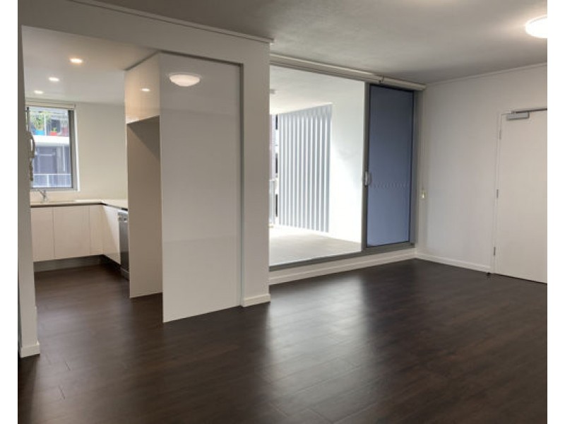 T1U1/42 Laver Drive, Robina QLD 4226