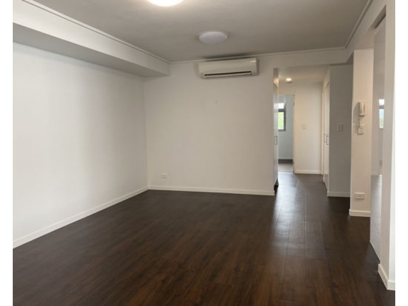 T1U1/42 Laver Drive, Robina QLD 4226