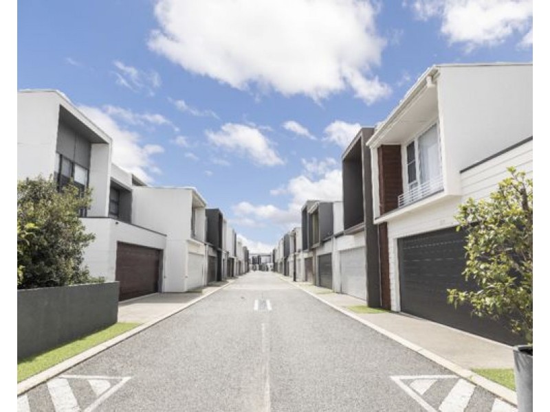 212 2 Bella Ave, Robina QLD 4226