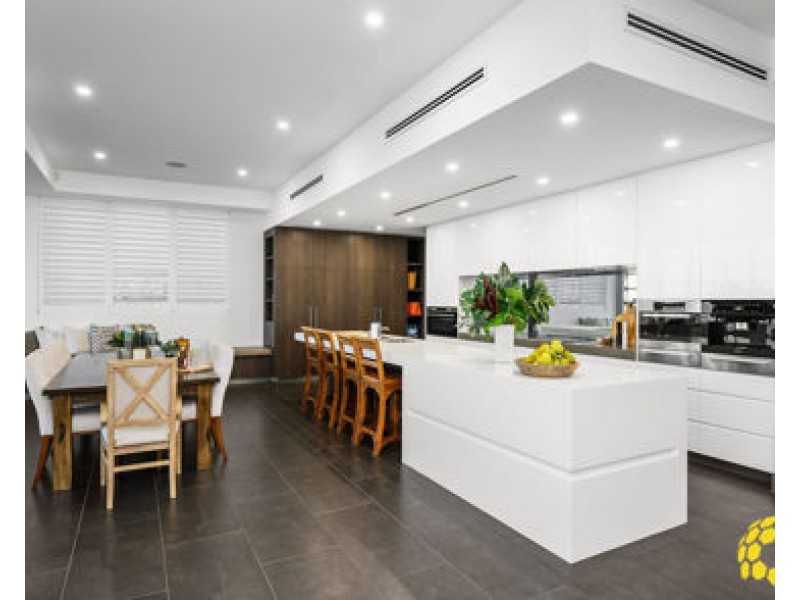 3 Parklane Terrace, Paradise Point QLD 4216