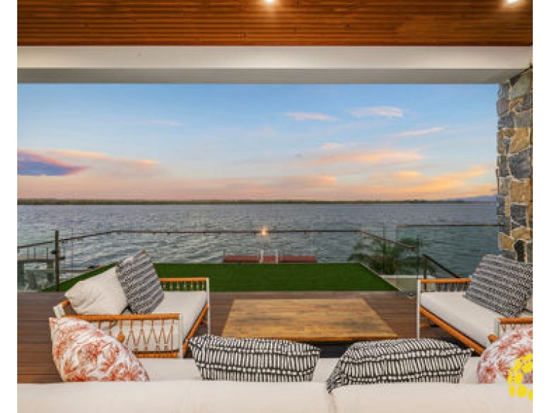 3 Parklane Terrace, Paradise Point QLD 4216