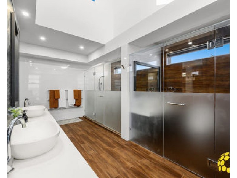3 Parklane Terrace, Paradise Point QLD 4216