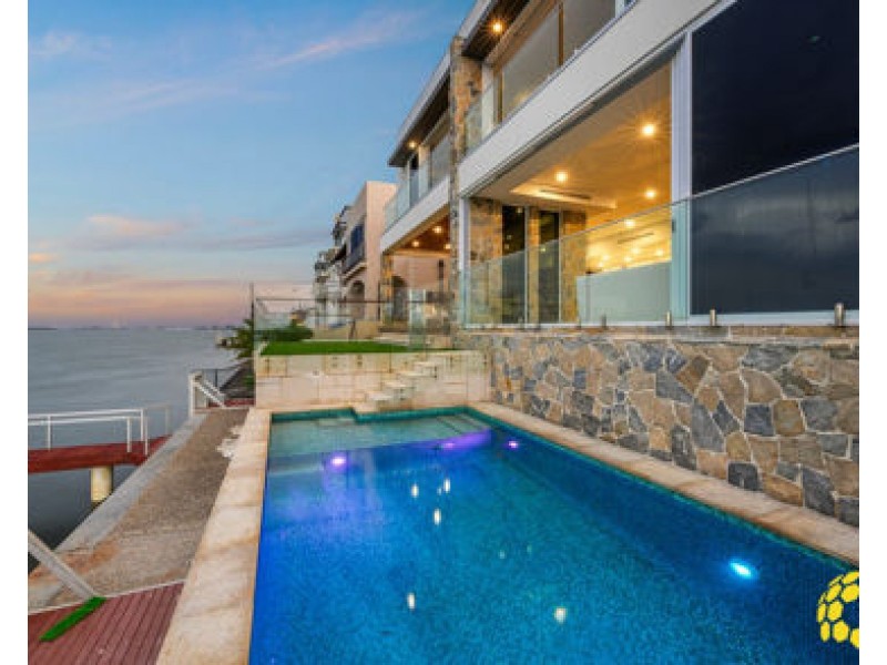 3 Parklane Terrace, Paradise Point QLD 4216