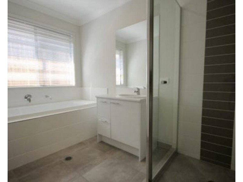 19 Norton Sands Drive, Redbank Plains QLD 4301