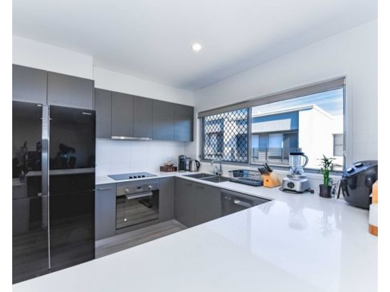 421 Trouts Road, Chermside West QLD 4032