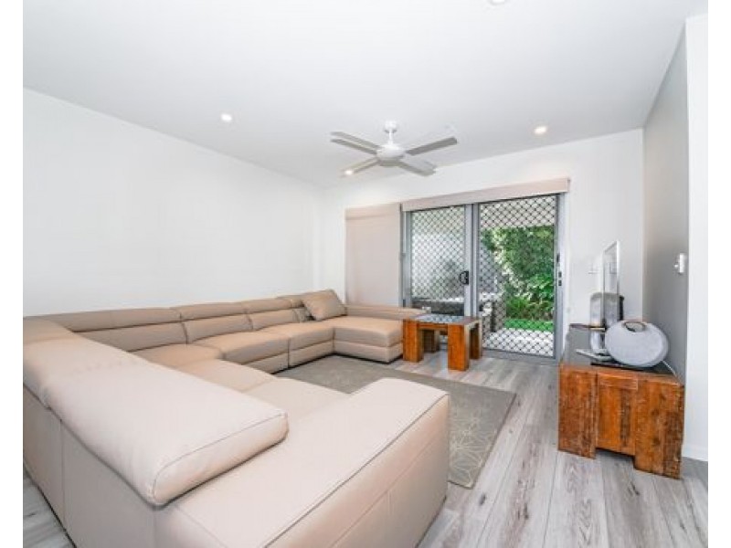 421 Trouts Road, Chermside West QLD 4032