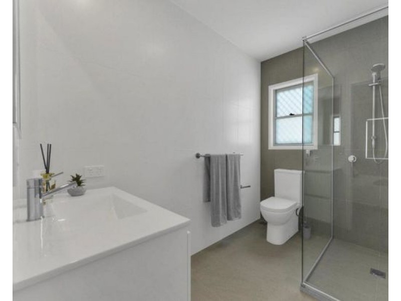 421 Trouts Road, Chermside West QLD 4032