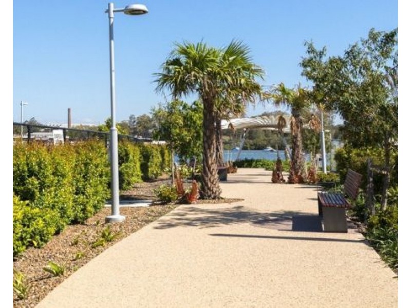 3513/126 Parkside Circuit, Hamilton QLD 4007