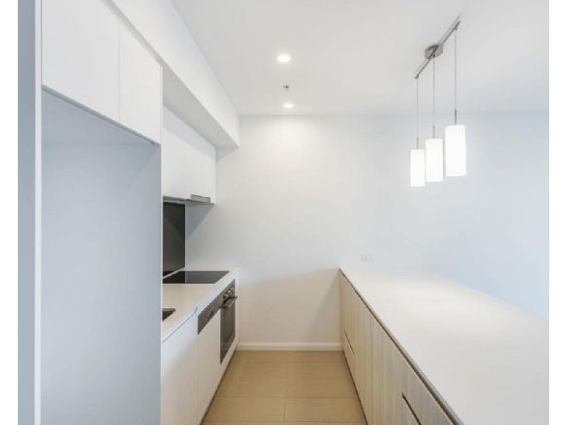 30202/300 Old Cleveland Road, Coorparoo QLD 4151