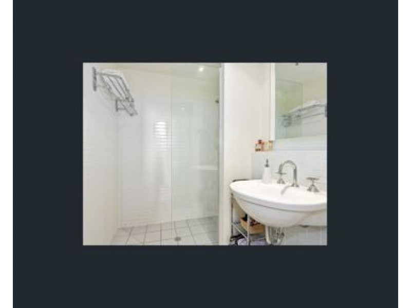 110/64 Macquarie Street, Teneriffe QLD 4005