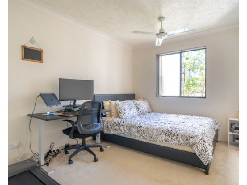 27/24 Slatyer Ave, Bundall QLD 4217