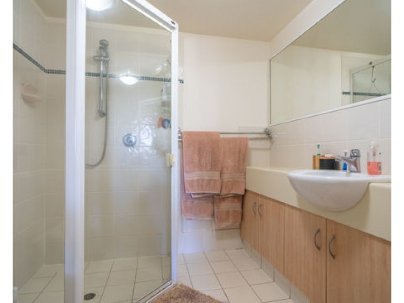 27/24 Slatyer Ave, Bundall QLD 4217