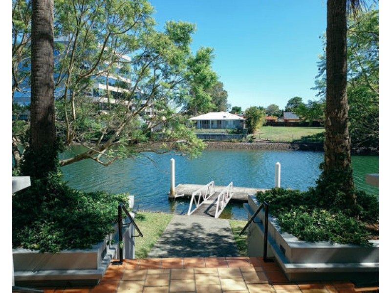 27/24 Slatyer Ave, Bundall QLD 4217