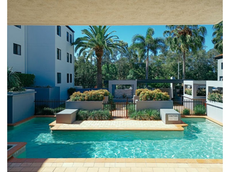 27/24 Slatyer Ave, Bundall QLD 4217