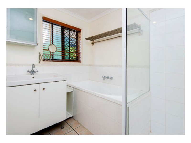 31 CUMMIN STREET, Wishart QLD 4122