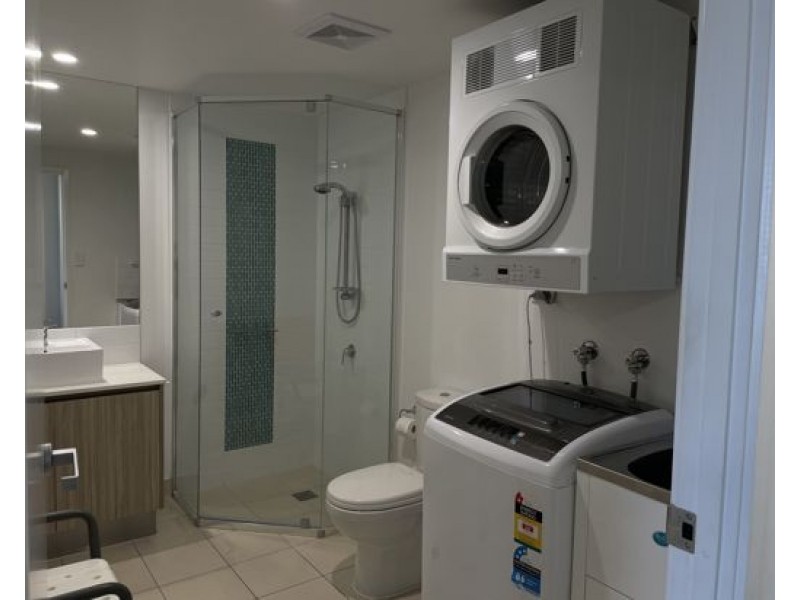 1310 42 Laver Drive, Robina QLD 4226