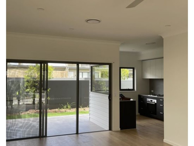 15/191-197 Marina Quays Boulevard in Hope Island, Hope Island QLD 4212