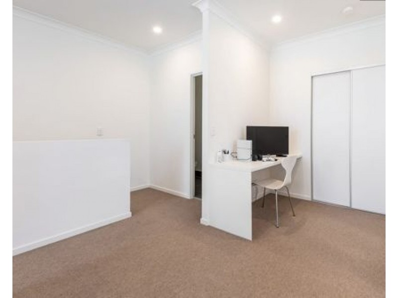 28/3031 The Boulevard, Carrara QLD 4211