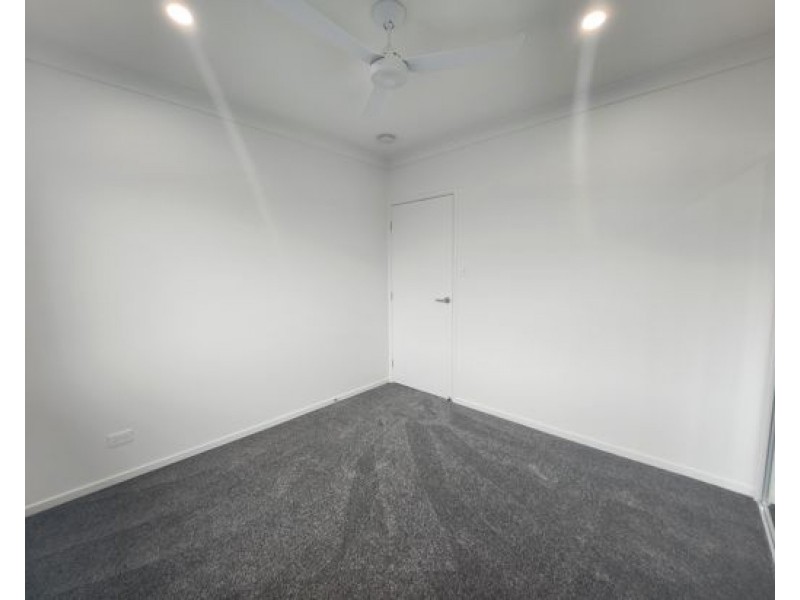 31 SAMFORD DRIVE,, Holmview QLD 4207