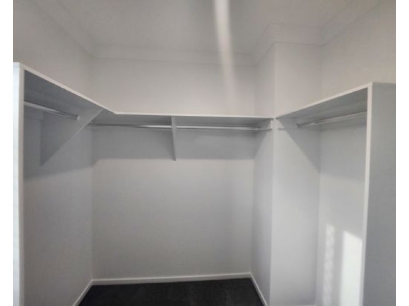 31 SAMFORD DRIVE,, Holmview QLD 4207