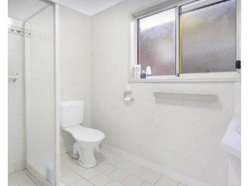 1/96 GREENACRE DR, Parkwood QLD 4214