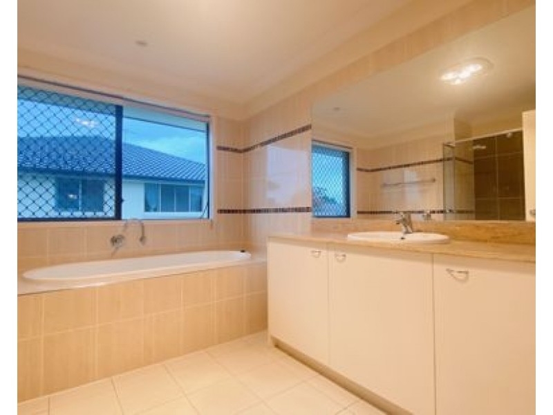 66 SHELDON STREET, Calamvale QLD 4116