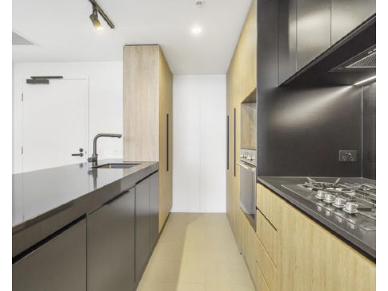 710/19 Deshon Street, Woolloongabba QLD 4102