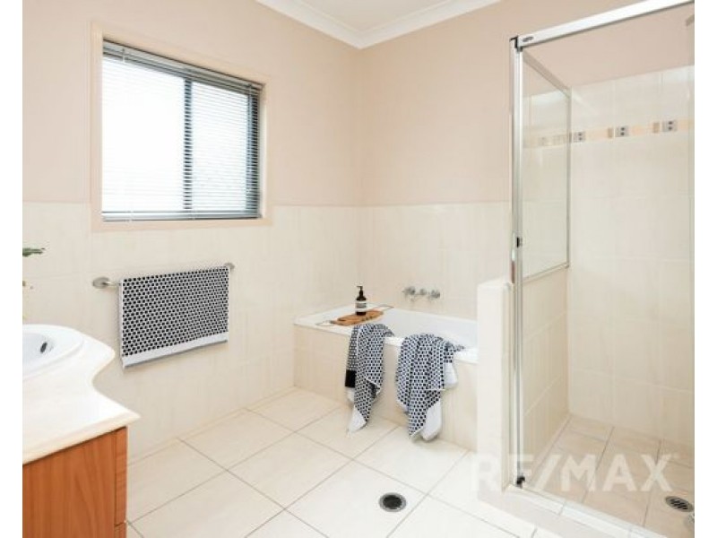 40 CASSIDY CRESCENT, Willow Vale QLD 4209