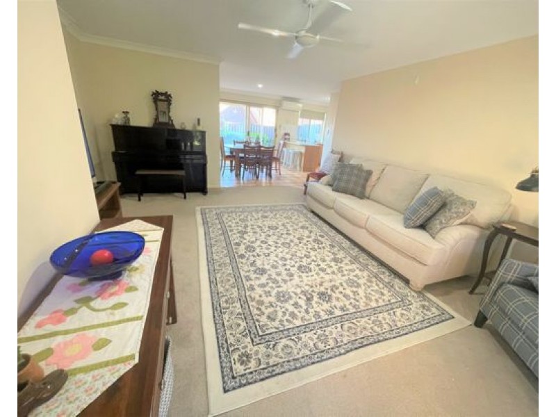 62 COORA ST, Wishart QLD 4122