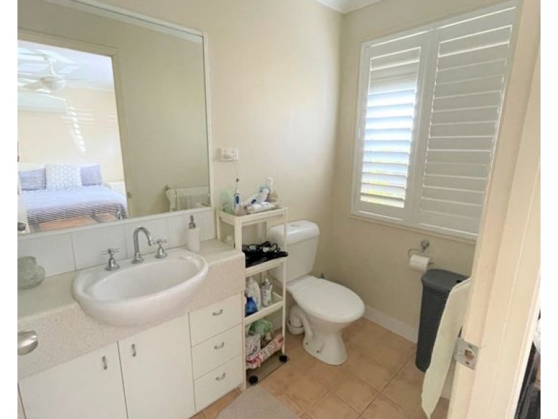 62 COORA ST, Wishart QLD 4122