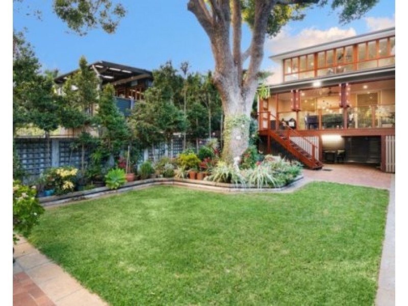 44 Gillan Street, Norman Park QLD 4170