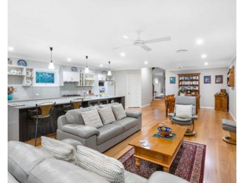 44 Gillan Street, Norman Park QLD 4170