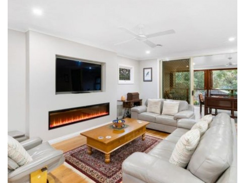 44 Gillan Street, Norman Park QLD 4170