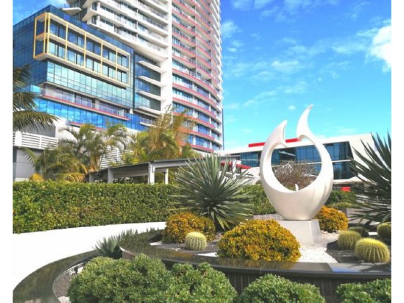 9 Lawson st, Southport QLD 4215