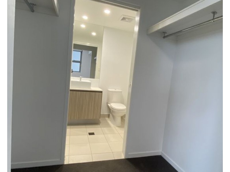 1300/42 Laver Drive, Robina QLD 4226