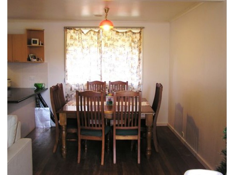 52 Lyttleton Cr, Cook ACT 2614