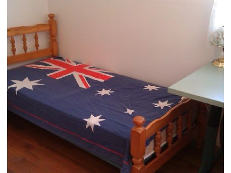 52 Lyttleton Cr, Cook ACT 2614