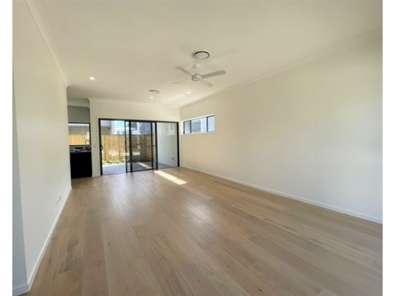 54/191-197 Marina Quays Boulevard, Hope Island QLD 4212