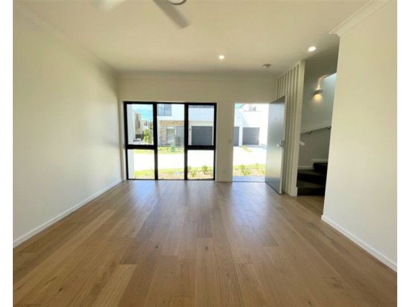54/191-197 Marina Quays Boulevard, Hope Island QLD 4212