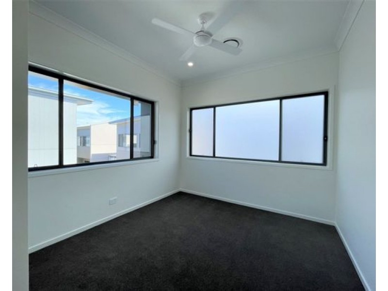 54/191-197 Marina Quays Boulevard, Hope Island QLD 4212