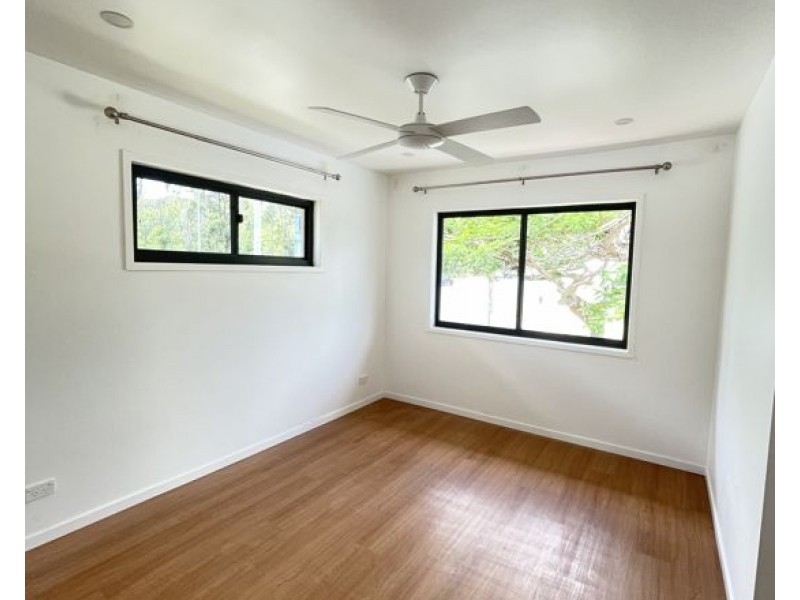 1 Estoril Street, Robertson QLD 4109