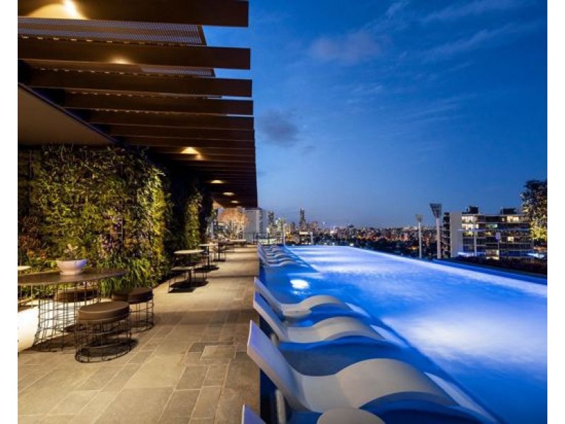 1305/62 Logan Road, Woolloongabba QLD 4102