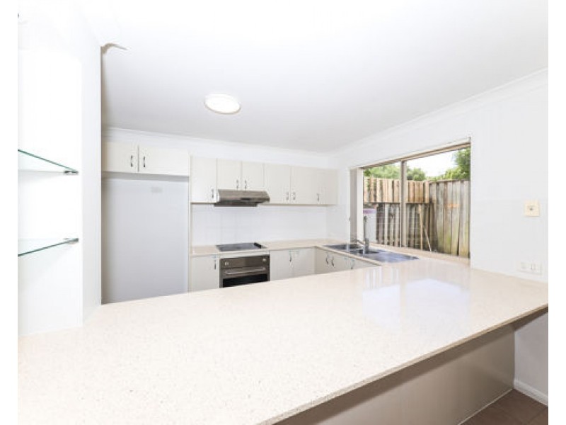 4 32-34 Margaret St, Southport QLD 4215