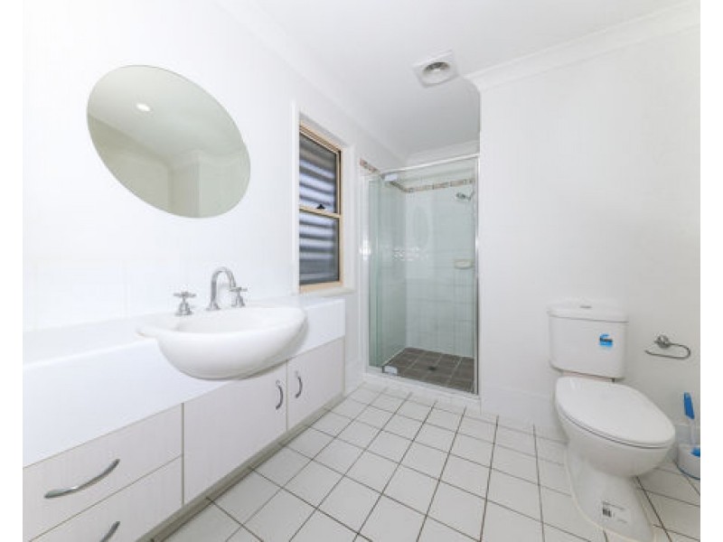 4 32-34 Margaret St, Southport QLD 4215