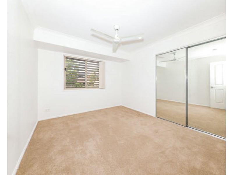 4 32-34 Margaret St, Southport QLD 4215