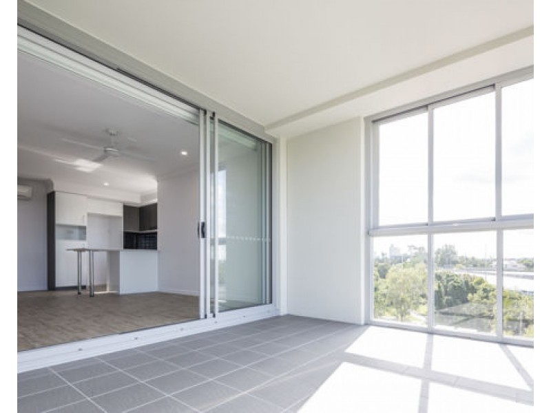 8A / 25-29 Regent Street, Woolloongabba QLD 4102