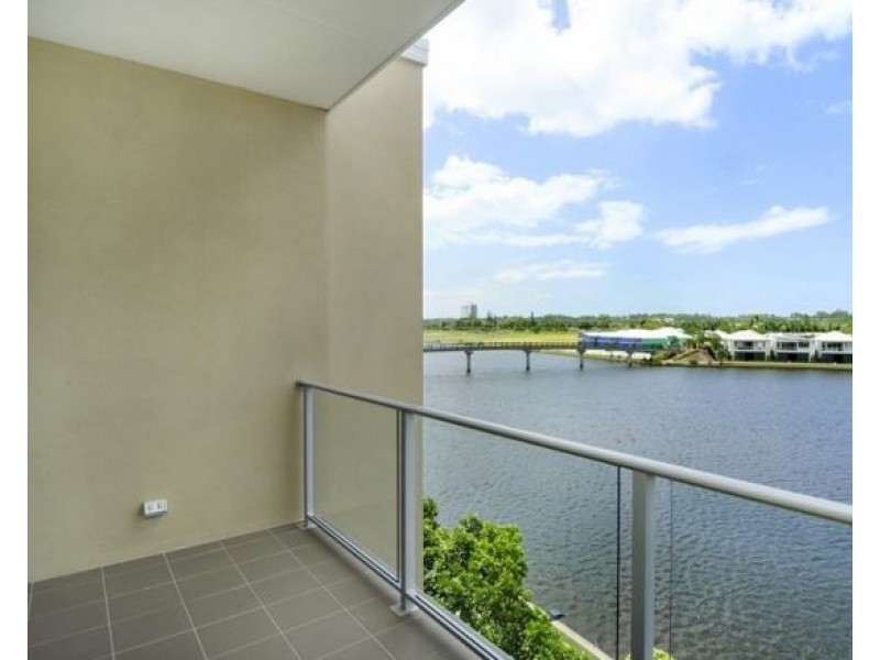 45/5074 Emerald Island Drive, Carrara QLD 4211